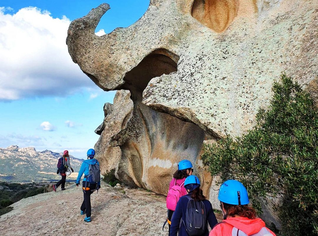 gruppo-felix-hotels-hotel-parco-degli-ulivi-arzachena-territorio-contea-di-rena-treking